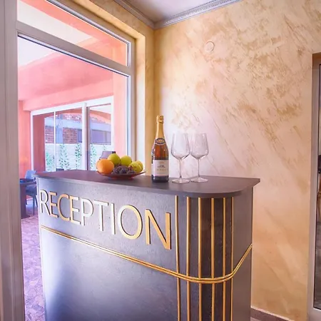 Konukevi айляк клуб