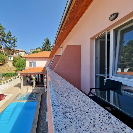 Casa de hóspedes айляк клуб 3*