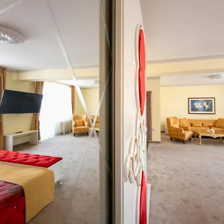 Casa de hóspedes айляк клуб 3*