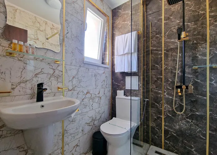 айляк клуб - бутиков хотел&спа с Elegant Ultra Къща за гости Велинград