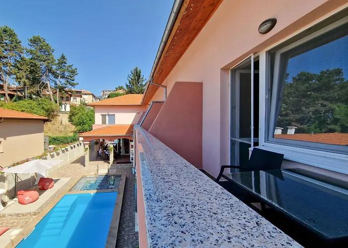 Къща за гости айляк клуб - бутиков хотел&спа с Elegant Ultra *