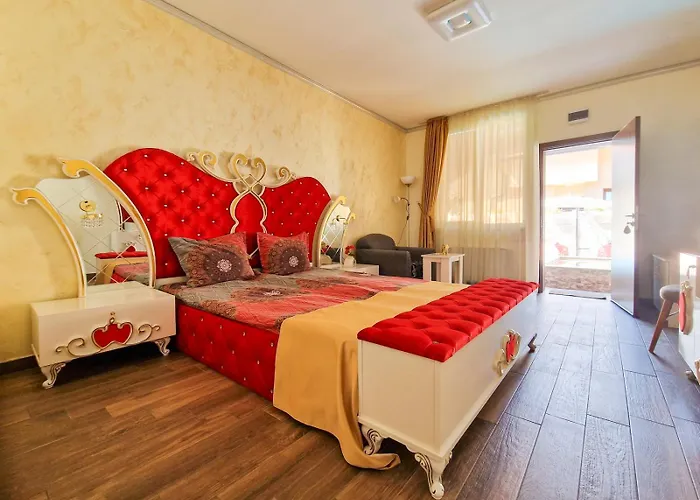 айляк клуб - бутиков хотел&спа с Elegant Ultra Къща за гости *