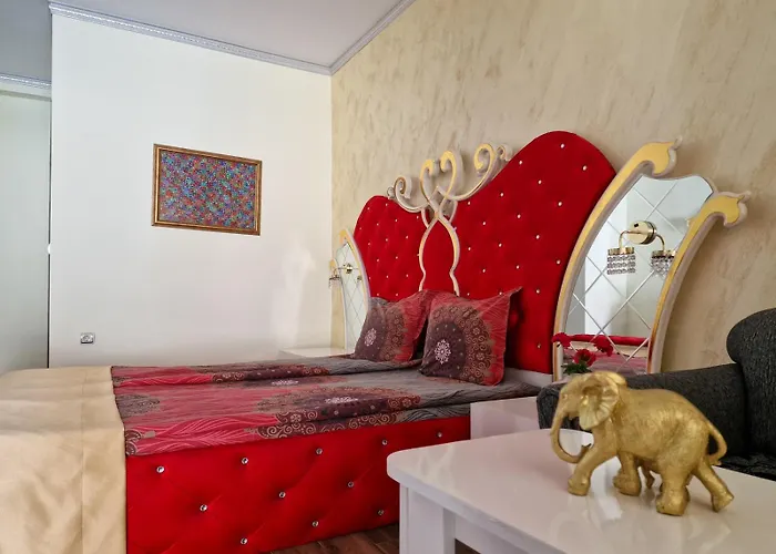 айляк клуб - бутиков хотел&спа с Elegant Ultra Къща за гости Велинград