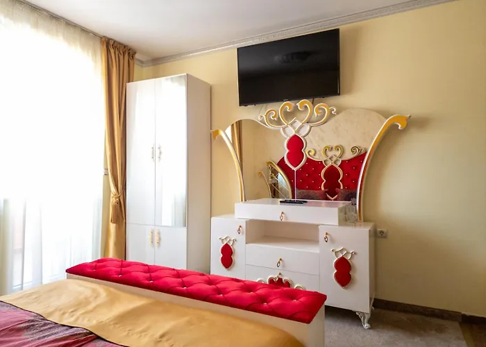 айляк клуб - бутиков хотел&спа с Elegant Ultra Къща за гости *